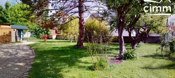 4 bedrooms Villa in Orleans, France No. 329983 3