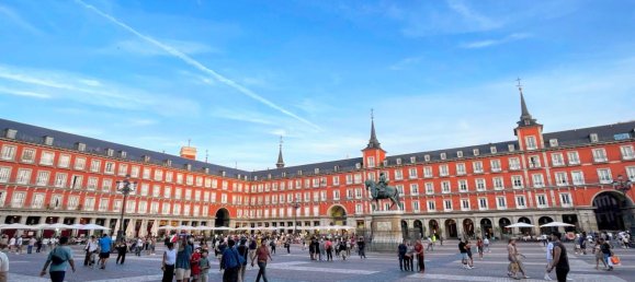  Commercial property in Madrid, Spain No. 187059 24