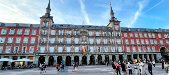  Commercial property in Madrid, Spain No. 187059 25