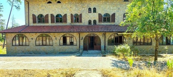 30 rooms House in Tuoro sul Trasimeno, Italy No. 76507 16