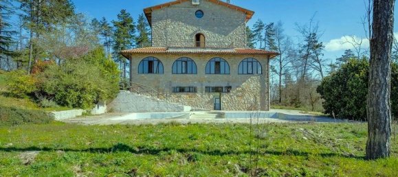 30 rooms House in Tuoro sul Trasimeno, Italy No. 76507 19