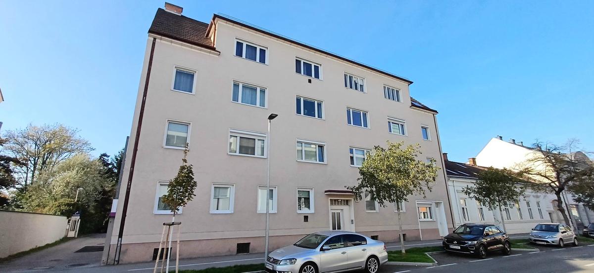 4 rooms Apartment in Wiener Neustadt, Austria No. 82297