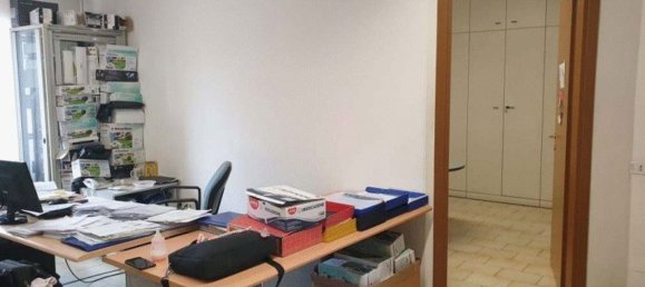 Квартира с 3 комнатами в Лимбьяте, Италия № 168297 11