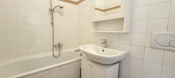 Квартира с 2 комнатами в Нойбау, Австрия № 131080 3