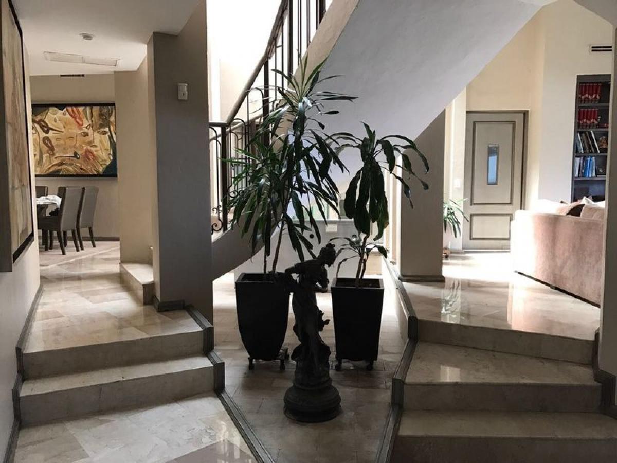 3 bedrooms House in Nuevo Leon, Mexico No. 171413