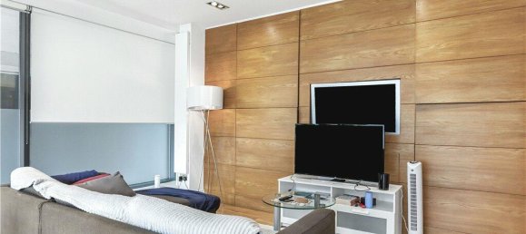 2 bedrooms Apartment in London, United Kingdom No. 8682 3