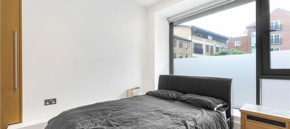 2 bedrooms Apartment in London, United Kingdom No. 8682 4