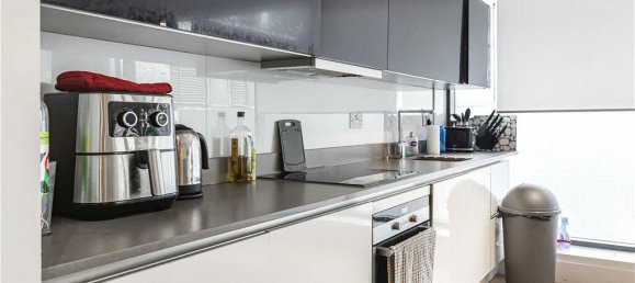 2 bedrooms Apartment in London, United Kingdom No. 8682 5