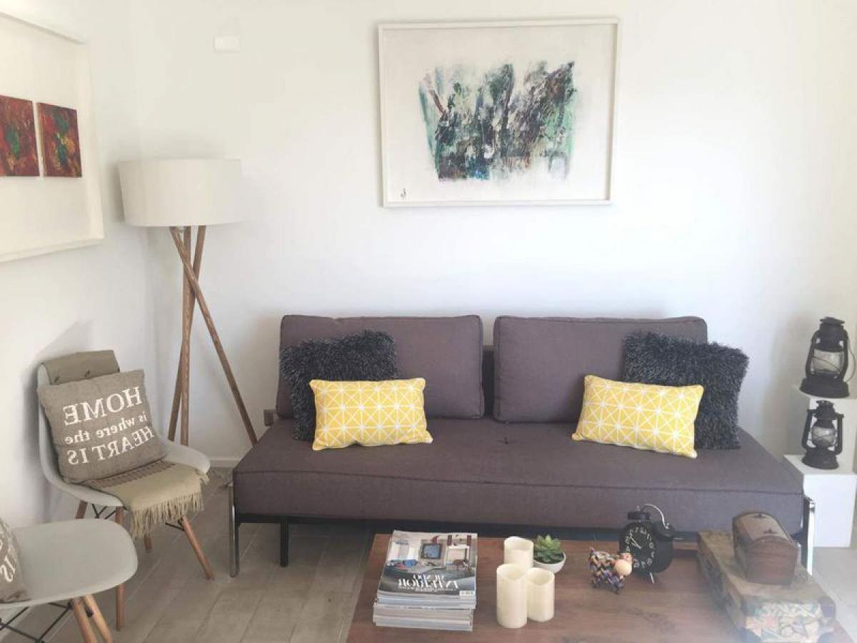 Studio in Valparaiso, Chile No. 3110