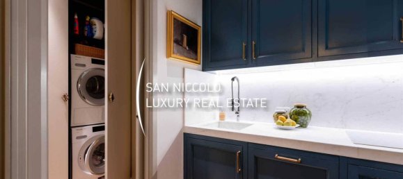 2 bedrooms Penthouse in Florence, Italy No. 209530 7