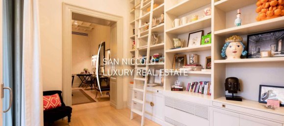 2 bedrooms Penthouse in Florence, Italy No. 209530 12