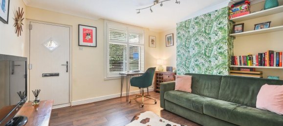 2 bedrooms House in Epsom, United Kingdom No. 9707 34