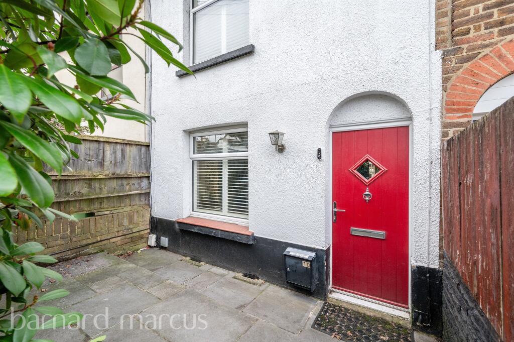 2 bedrooms House in Epsom, United Kingdom No. 9707