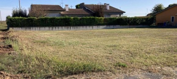 820m² Land in Pressana, Italy No. 324849 7
