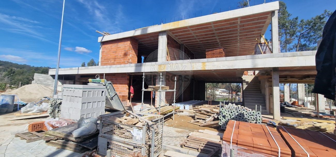 Вилла с 4 спальнями в Туриш, Португалия № 219294