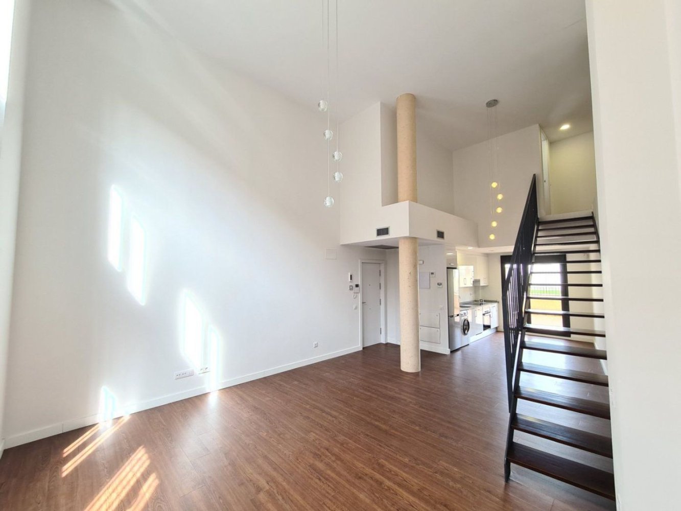 2 bedrooms Duplex in Madrid, Spain No. 152691