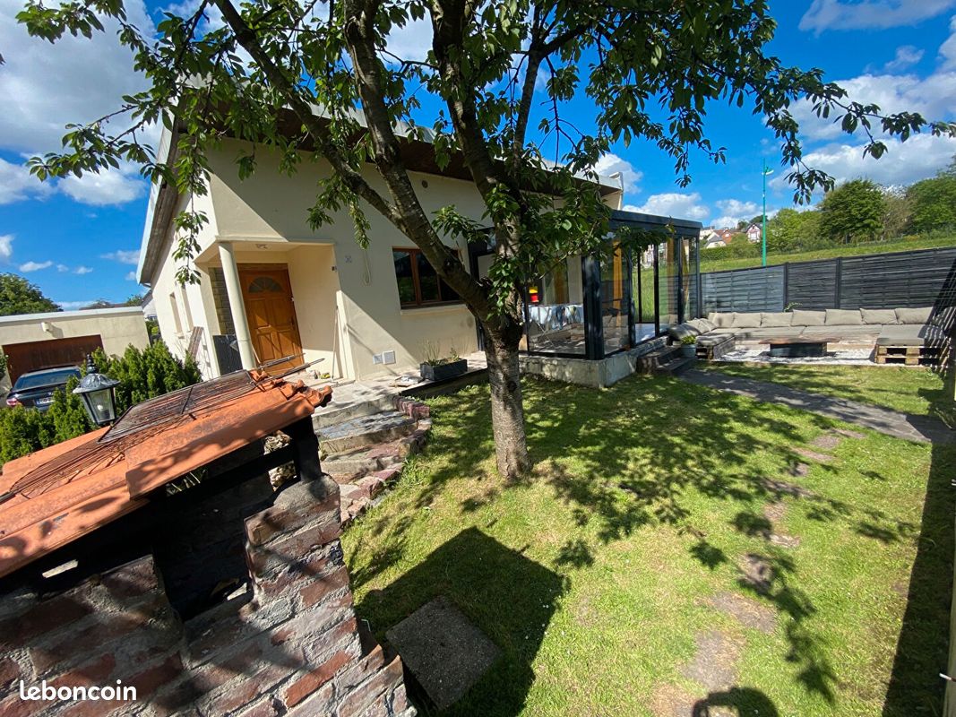 3 bedrooms House in Seine-Maritime, France No. 357135