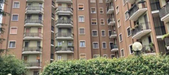 4 rooms Apartment in Trezzano sul Naviglio, Italy No. 6290 19