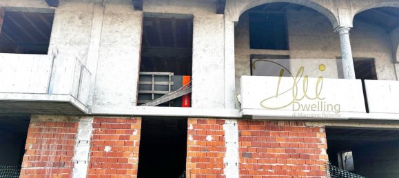 2 rooms House in Brenna, Italy No. 11988 6