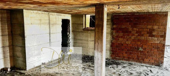 2 rooms House in Brenna, Italy No. 11988 29