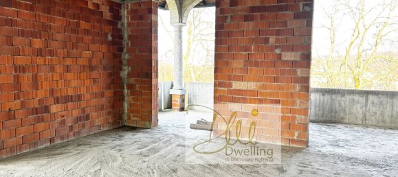 2 rooms House in Brenna, Italy No. 11988 23