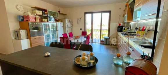 Apartamento de 3 dormitorios en Paolisi, Italy No. 318905 3