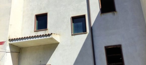 4 Schlafzimmer Wohnung in Rocca Imperiale, Italy, Nr. 358553 3