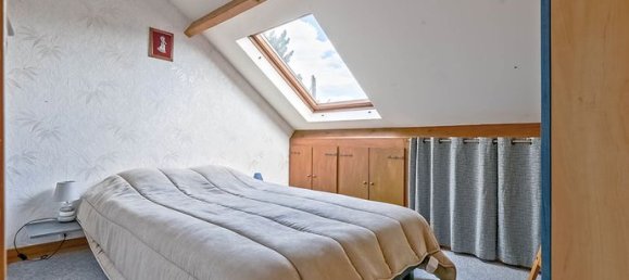 5 bedrooms House in Frepillon, France No. 359621 10