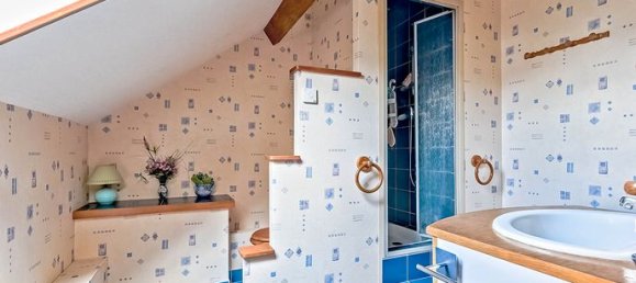 5 bedrooms House in Frepillon, France No. 359621 11