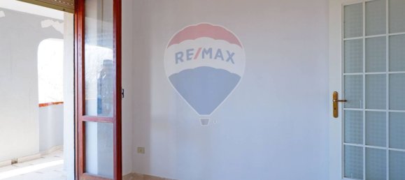 4 Schlafzimmer Villa in Mondragone, Italy, Nr. 347990 13