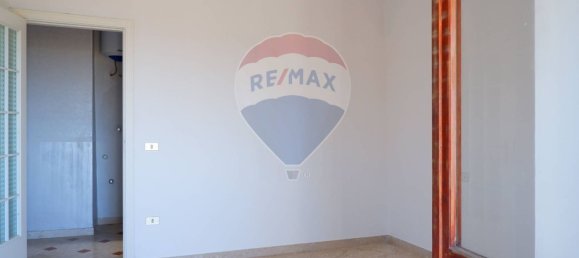 4 Schlafzimmer Villa in Mondragone, Italy, Nr. 347990 11