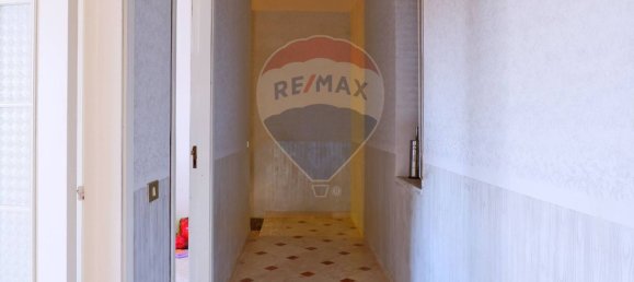 4 Schlafzimmer Villa in Mondragone, Italy, Nr. 347990 9