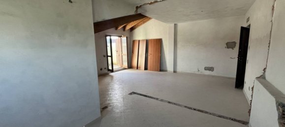 1 bedroom Apartment in Caronno Pertusella, Italy No. 290890 8