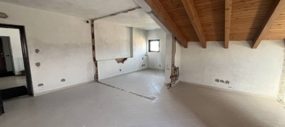 1 bedroom Apartment in Caronno Pertusella, Italy No. 290890 4