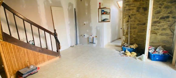 2 bedrooms House in Jugon-les-Lacs, France No. 267130 2