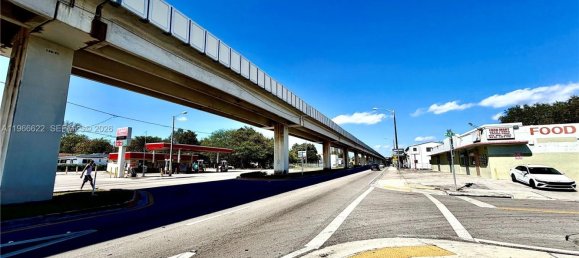 terreno en venta en Miami, Miami-Dade, Florida, USA № 615942 9