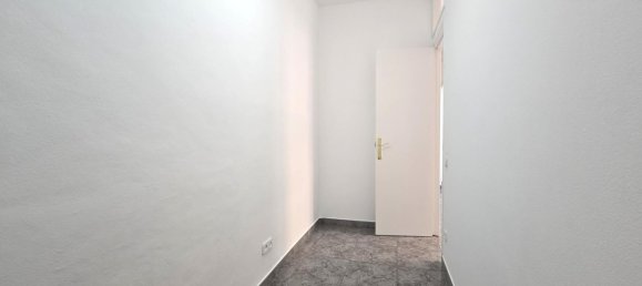 2 bedrooms Apartment in Ciutat Vella, Spain No. 141314 20