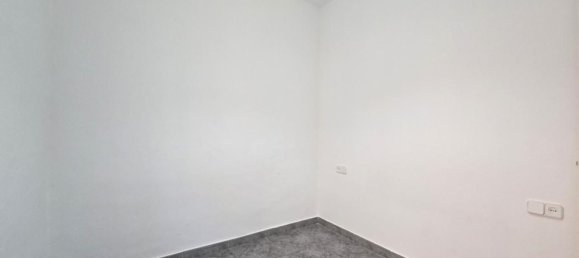 2 bedrooms Apartment in Ciutat Vella, Spain No. 141314 17