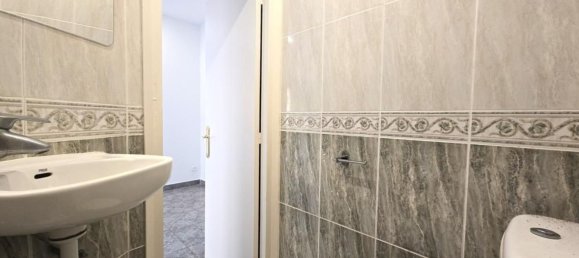 2 bedrooms Apartment in Ciutat Vella, Spain No. 141314 18