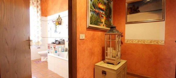 7 rooms House in Montepulciano, Italy No. 37785 27