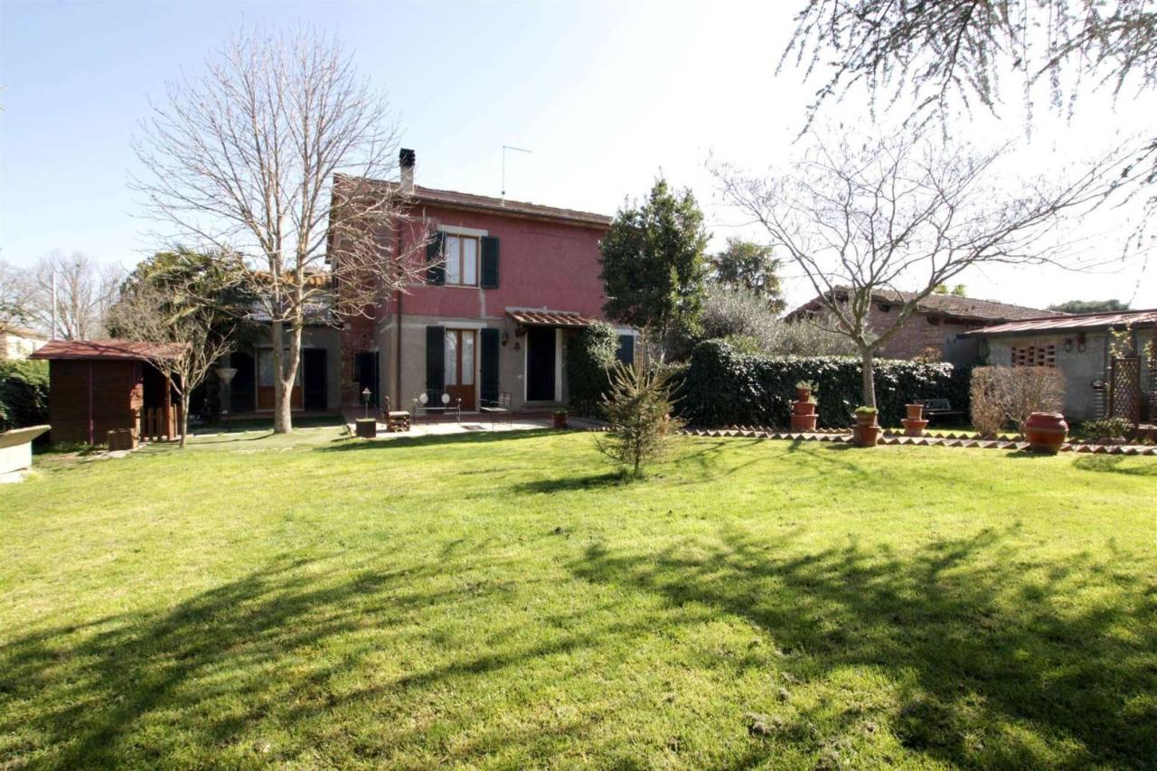 7 rooms House in Montepulciano, Italy No. 37785