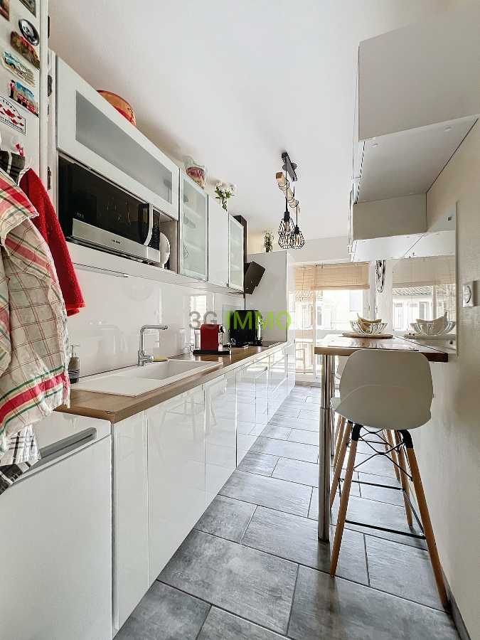 2 Schlafzimmer Wohnung in Niort, France, Nr. 100744