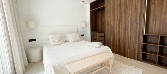 3 bedrooms Penthouse in La Quinta, Spain No. 114378 11