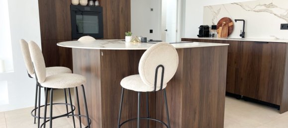 3 bedrooms Penthouse in La Quinta, Spain No. 114378 6