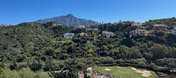 3 bedrooms Penthouse in La Quinta, Spain No. 114378 24