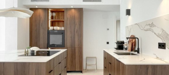 3 bedrooms Penthouse in La Quinta, Spain No. 114378 5