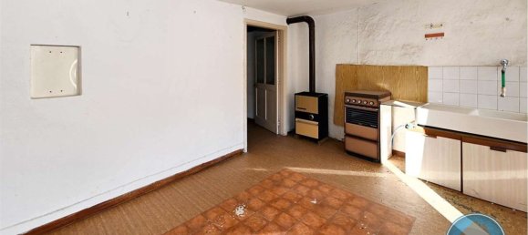 5 rooms House in Barge, Italy No. 162238 3