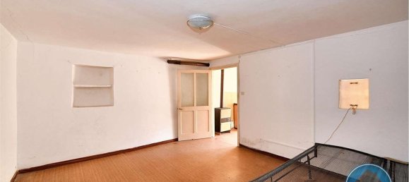 5 rooms House in Barge, Italy No. 162238 5