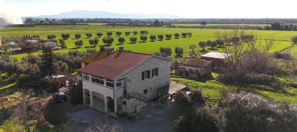 10 rooms Apartment in Orbetello, Italy No. 90944 16