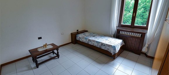 6 rooms Apartment in Como, Italy No. 319625 13